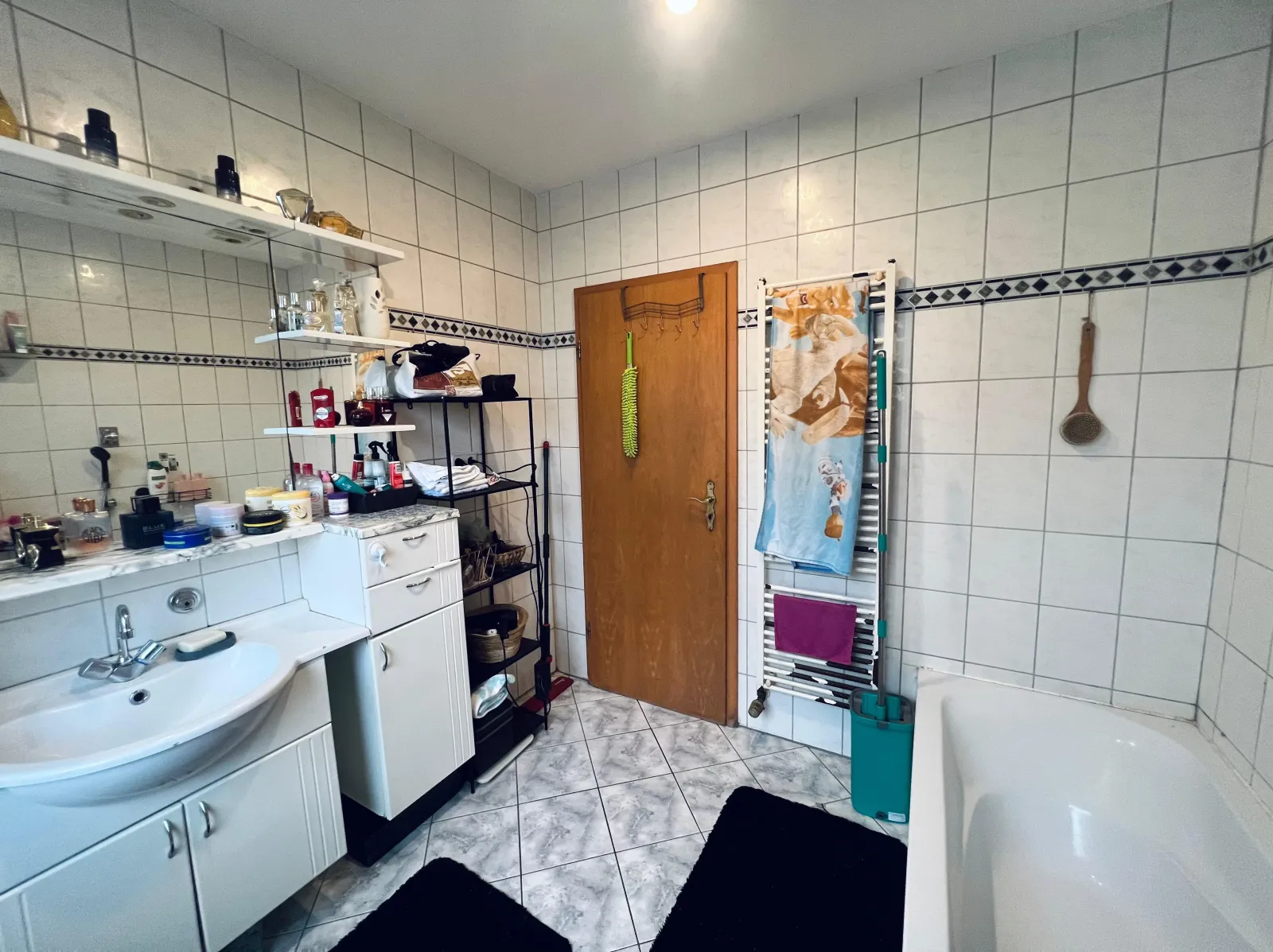 Charmantes Einfamilienhaus mit Keller, Garten und perfekter Infrastruktur