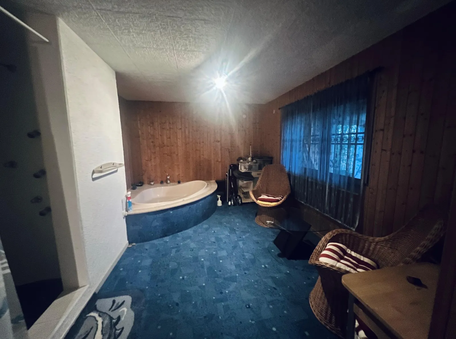 *reduziert* Luxus & Wellness zuhause – Sauna, Whirlpool und hochwertige Küche
