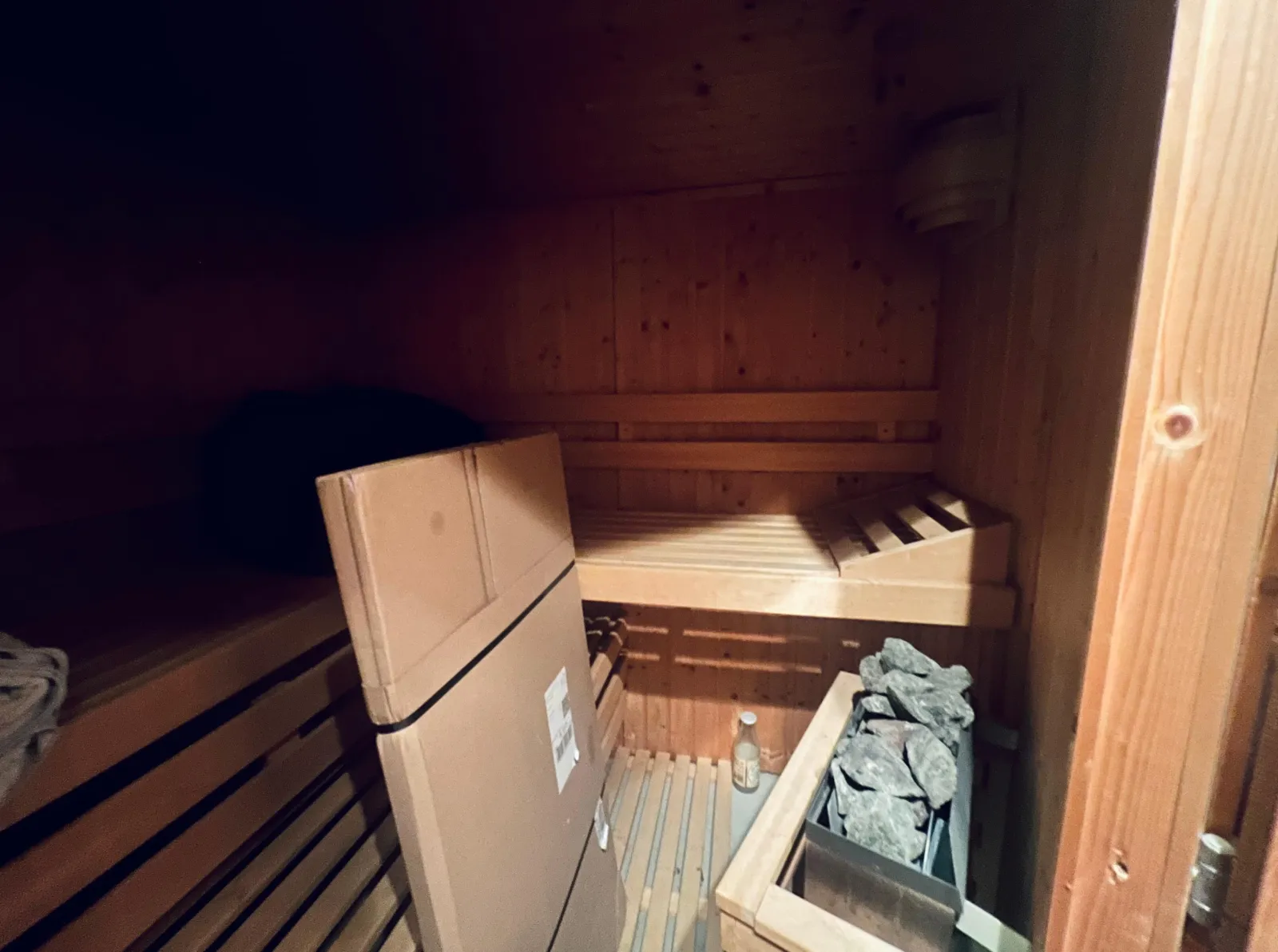 *reduziert* Luxus & Wellness zuhause – Sauna, Whirlpool und hochwertige Küche