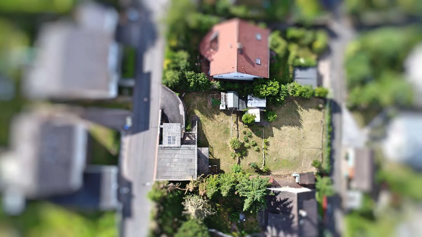 Freies Bauland mitten im Wohngebiet!