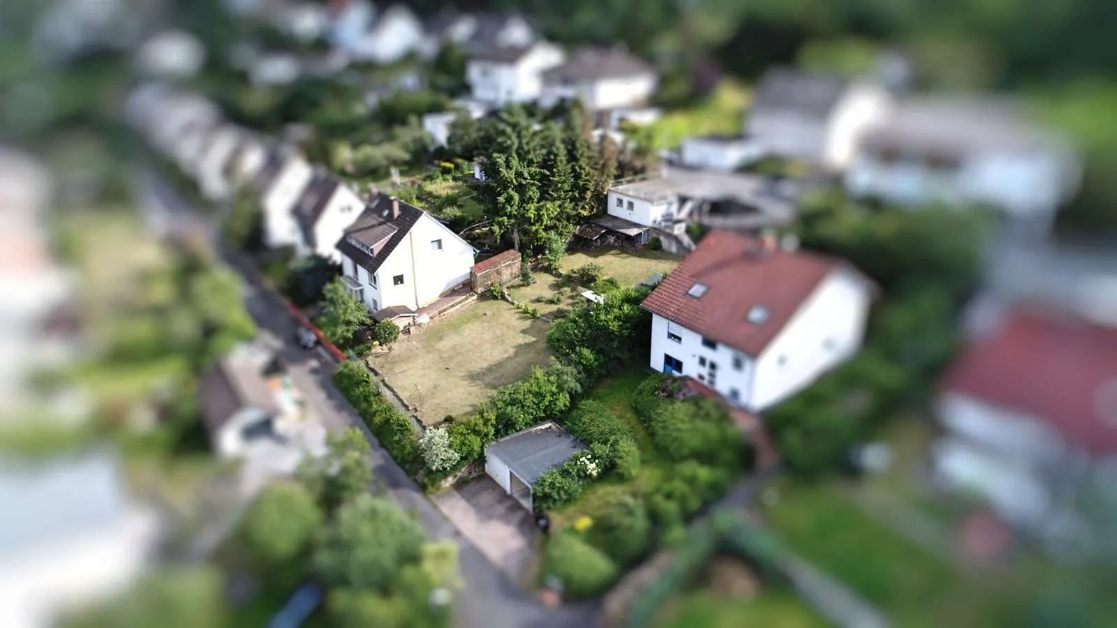 Freies Bauland mitten im Wohngebiet!