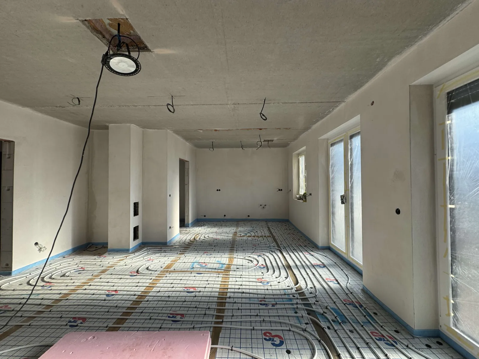 Fast fertig – Innenausbau nach eigenen Wünschen gestalten!