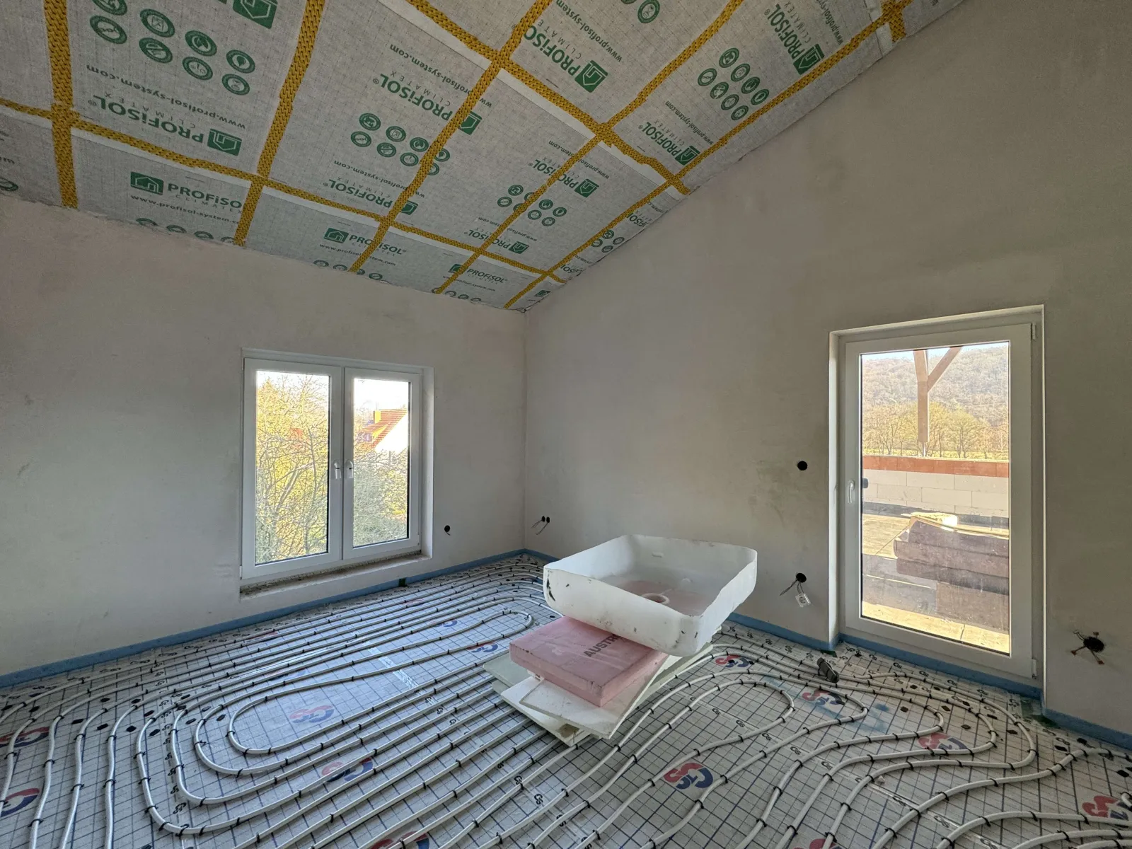 Fast fertig – Innenausbau nach eigenen Wünschen gestalten!